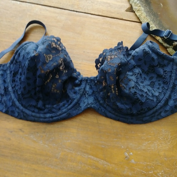 Victoria's Secret Other - Victoria's Secret Demi Bra
